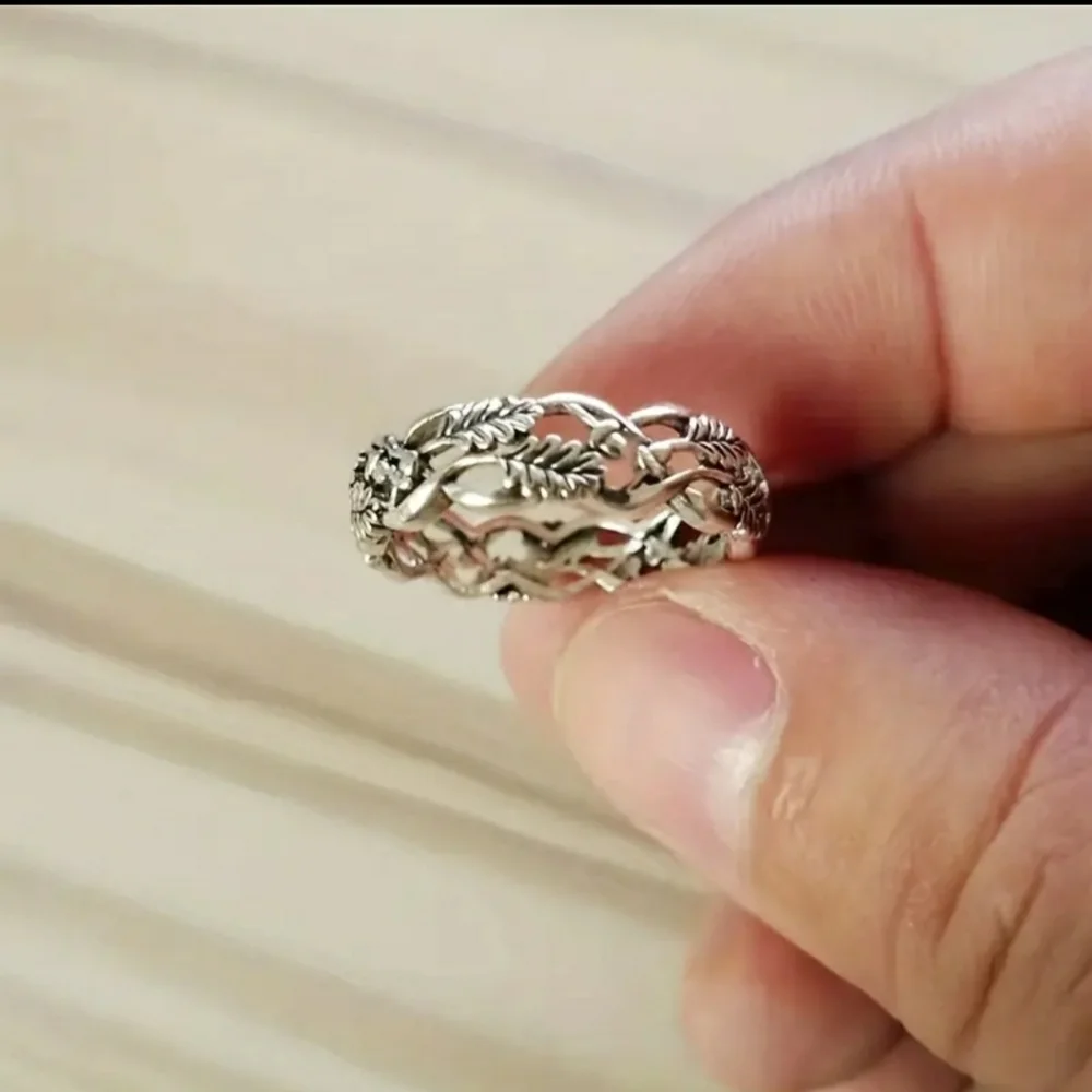Autumn Ring Retro style